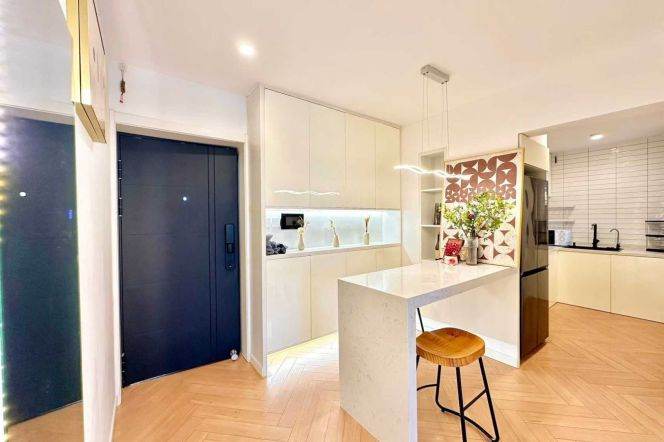 Longde Rd Station Elevator 2Br Line11/13