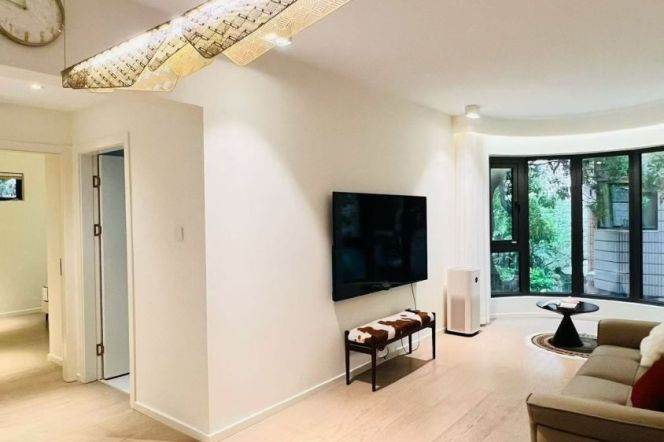 Elevator 1+1 with heating@Julu Road,