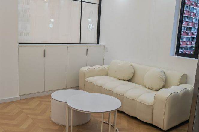 Zhongshan park 2BR 1LR@L2/3/4,bright room/cozy&clean/NR Suzhou River