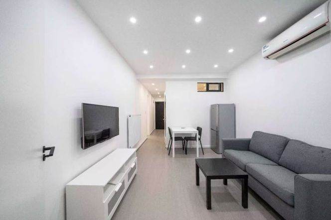 Modern 2BR APT Yueyang rd Jianguo Rd 8.5k
