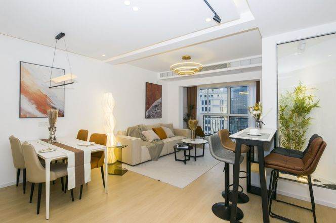 Kaixuan Garden — High-Floor 3BR Near Xujiahui — 19,000 RMB