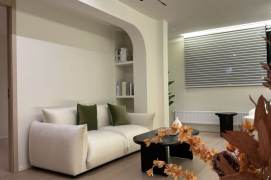 Zhehai Apartment — Executive 2BR with South-Facing Views — 18,800 RMB