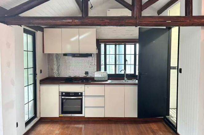 Changshu rd 3BR 2BATH with terrace