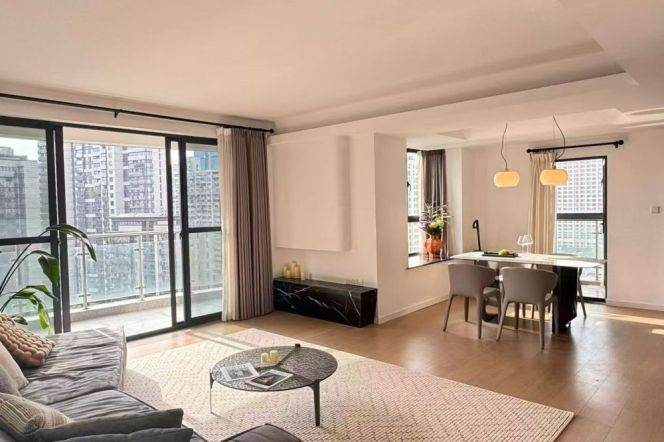 modern 2brs floor heating open balcony nice view near Huang pu river only 19.5K