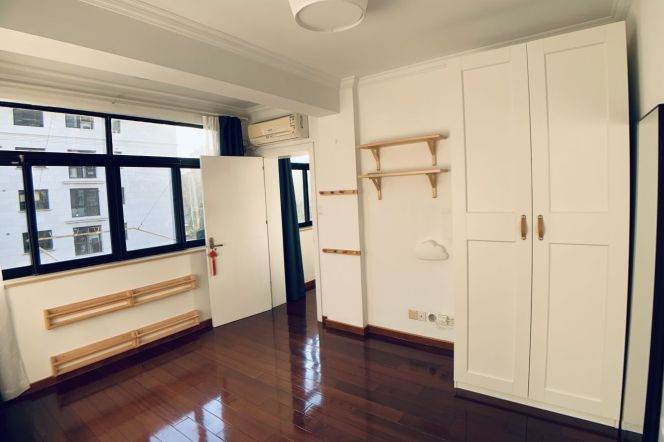 Spacious 3brs /2baths Apt Jiaotong.university