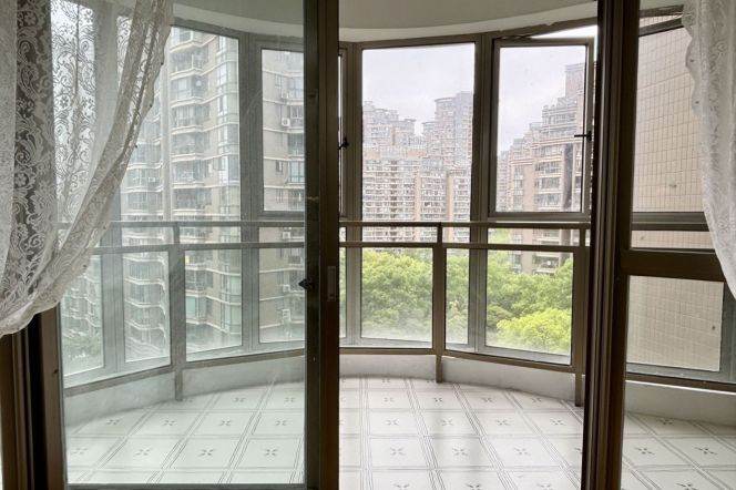 2Bdrs 1Bath/Good View/Fabulous&Spacious /L13 /14/Wuning Rd/open balcony