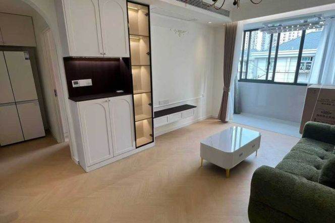 caoyang rd 1BR/big living room@L3/4/11/14