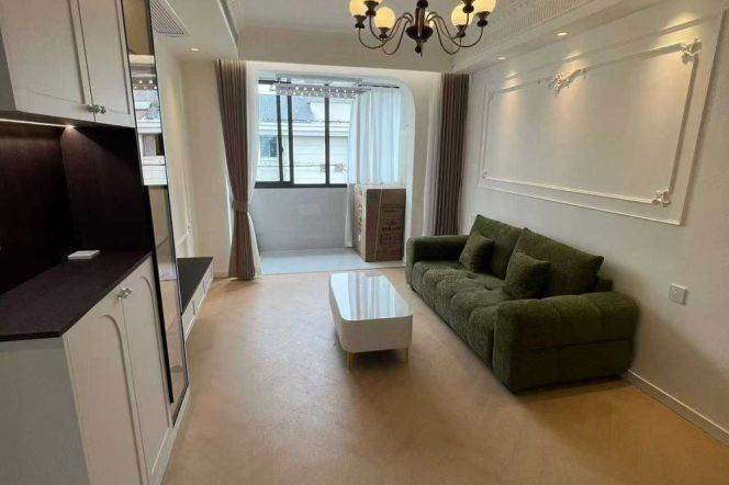 caoyang rd 1BR/big living room@L3/4/11/14