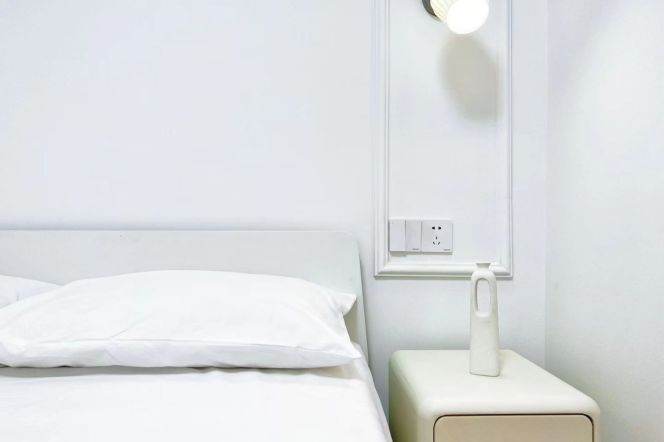 zhongshan park station one bedroom