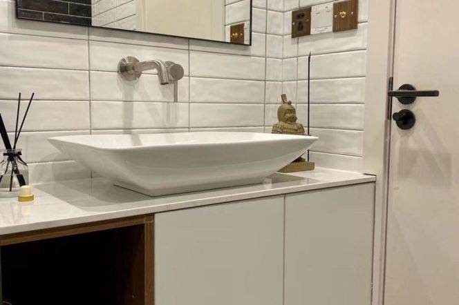 Jing'an North | Modern 1BR on Nanshan Road — 7,600 RMB