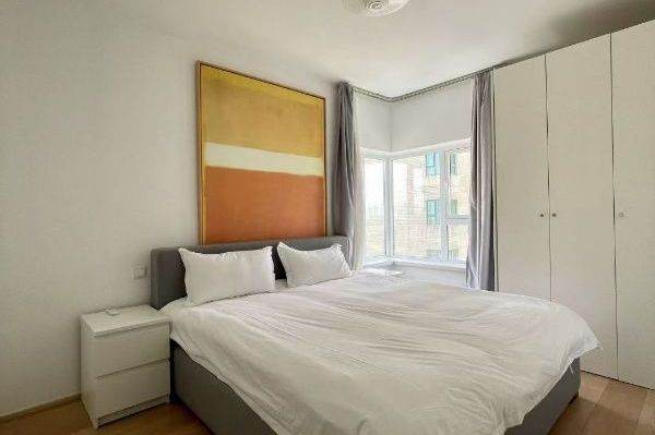 Ambassy Court — Luxury 2+1 BR with Club Access — 31,000 RMB