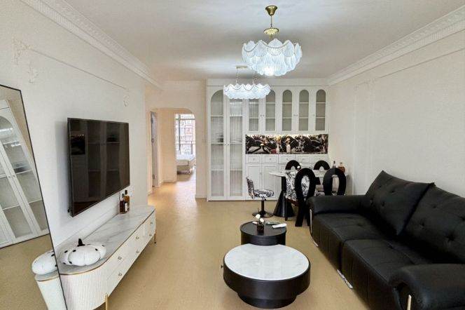 2Bdrs 1Bath/Good View/Fabulous&Spacious /L13 /14/Wuning Rd/open balcony