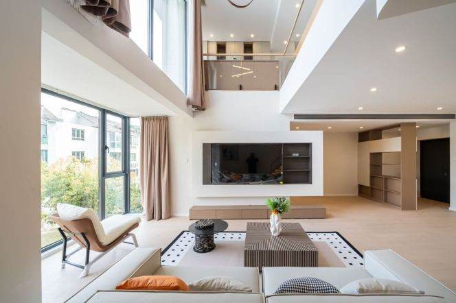 Low‑density, quiet luxury residential area nr Shanghai Zoo 