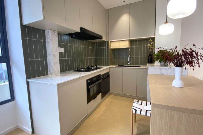 Weihai Villa — Historic Luxury in Central Jing'an — 18,000 RMB