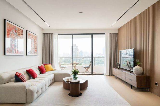 Simple Stylish 3Brm With An Open Balcony Near Line 2/12/13 West Nanjing Rd