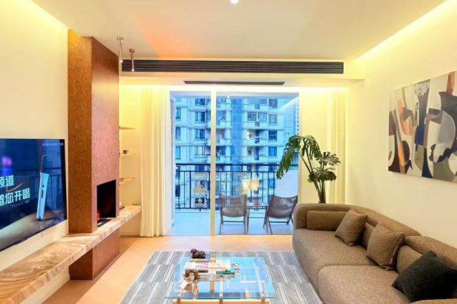 Wuning Rd metro/3br2bt/central AC/floor heat/oven/outdoor balcony