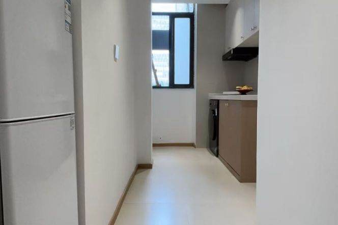 Spacious-Fashion-lift-1Br-Nr Huadong Jiaotong uni-Caoyang rd/Putuo area/L3/4/11/13/14