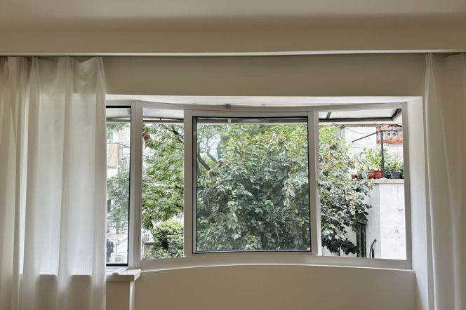 1+1 Rooms with Private terrace, 85 sqm @ Jiangsu rd station L2&11