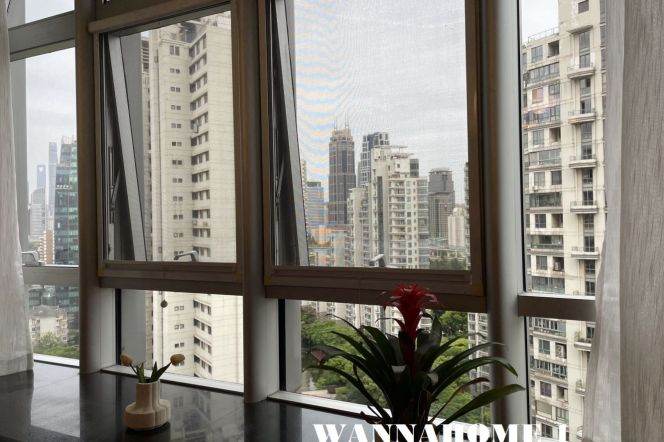 Really Bright&Spacious&Modern 2Bdrs 2Baths/West Nan Jing Rd/Great Building/Taikoo Hui
