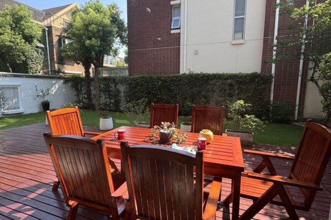 Luxury fully furnished Garden / Pool Villa House 