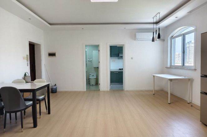 Well-lit 3BR 2BA Elevator Apt on Gaoyou Rd nr Shanghai Library Station