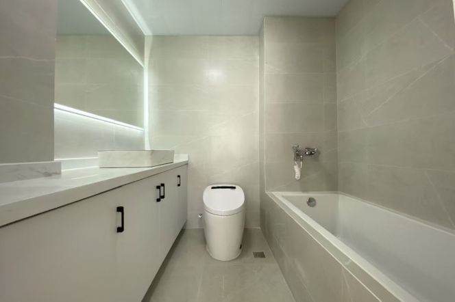 Bright 2Br with nice view @ L9/12 Jiashan rd station