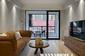 Fabulous&Modern&Bright&Spacious 2Bdrs 1Bath Apt/Good View/W Nanjing Rd CBD+Open Balcony