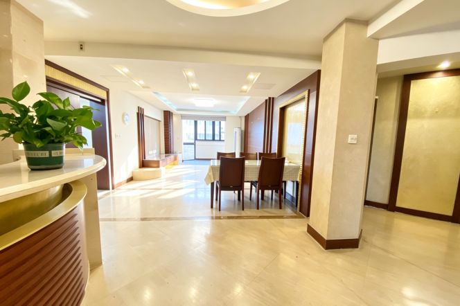 Gubei One nice view big living room 4br plus outside balcony 