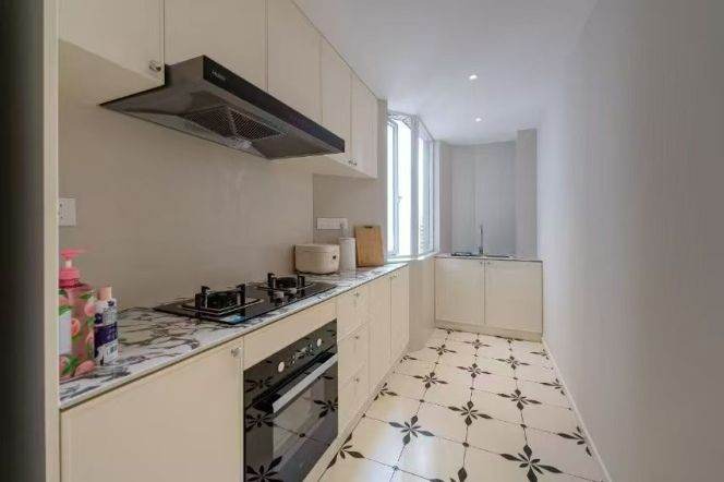 Cozy 3Br with nice view @ L9 Dapuqiao station