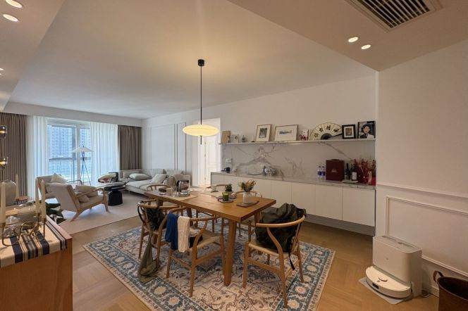 Modern 3BR 2BA 155m² High-Floor Residence nr Suzhou Creek/Jing'an