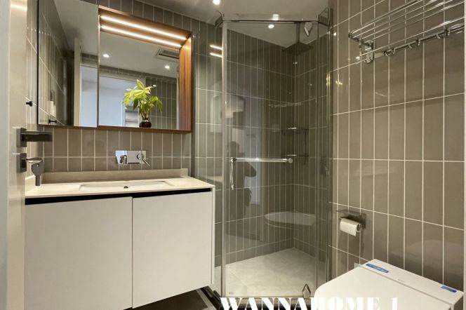 Open Balcony+Modern&Spacious&Bright 2Bdrs 2Baths Apt+Top Compound+Jing'an Temple+Nice View