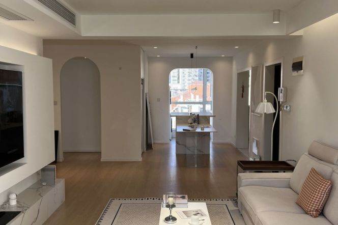 Sun-drenched 4BR 2BA Residence nr Wuning Rd Station