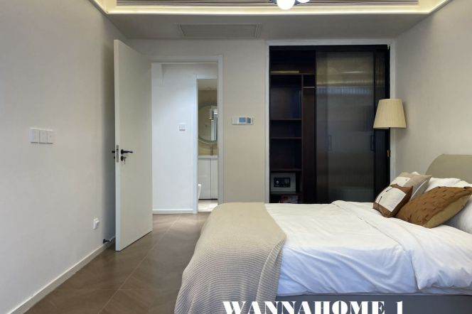 Really Bright&Spacious&Modern 2Bdrs 2Baths/West Nan Jing Rd/Great Building/Taikoo Hui