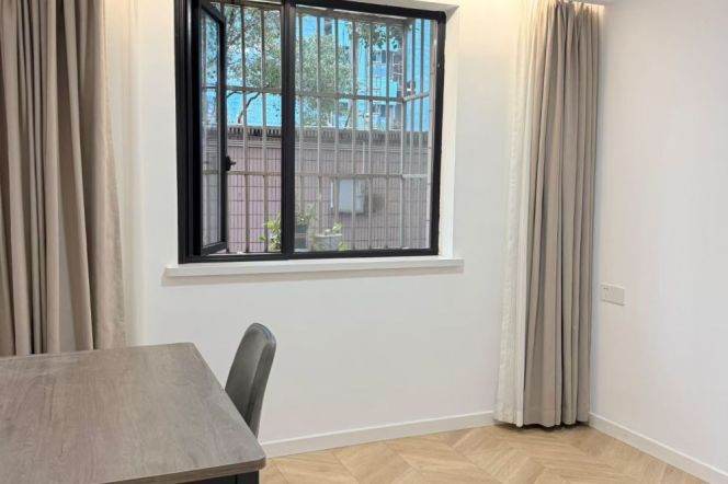 Cozy 2brs Apt Jiaotong university MTR