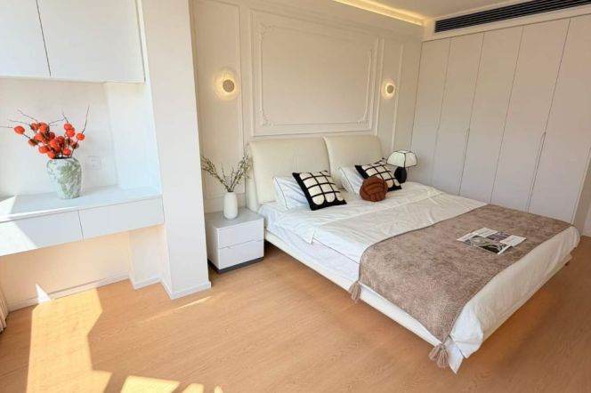 Zhongshan park/elevator 2br 2lr/double south/big living room,@L2/3/4