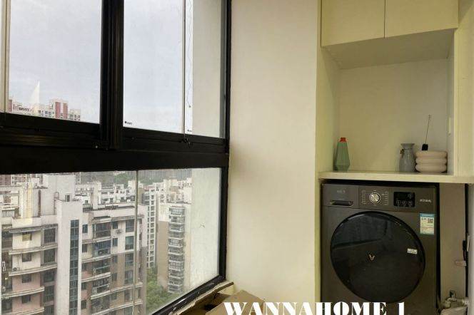 Large Balcony+New&Spacious 2Bdrs 1Bath Apt+Su Zhou Creek+L11/13 Long De Rd+Nice Compound