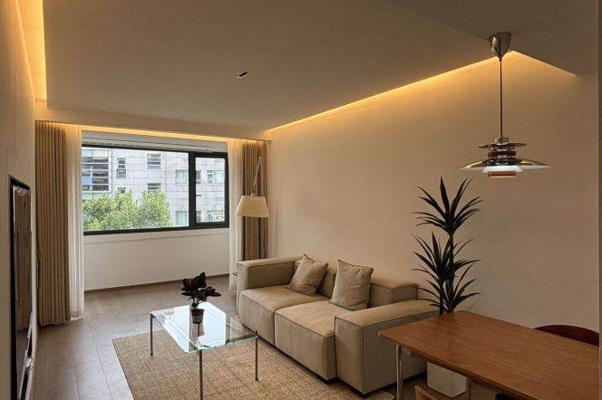 1Bdr 1Bath /Spacious&Bright /Line 1/12/13 West Nanjing Rd/Stairs/Nice View