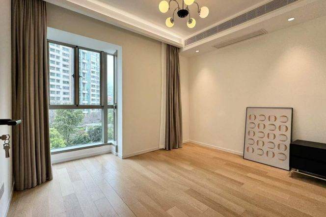3BR 2BTH w/ Floor Heating nr Jing'An Temple M2/7