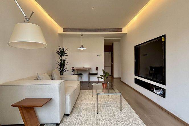 1Bdr 1Bath /Spacious&Bright /Line 1/12/13 West Nanjing Rd/Stairs/Nice View