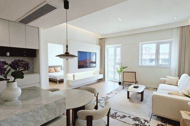  Brand new 2br high-rise nr Jing'an Temple   L2/7/11