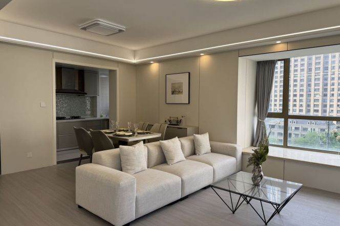 Luxury compound 2brs with floor heating    /  Spacious / Bright / Modern/ Quiet / Parking available