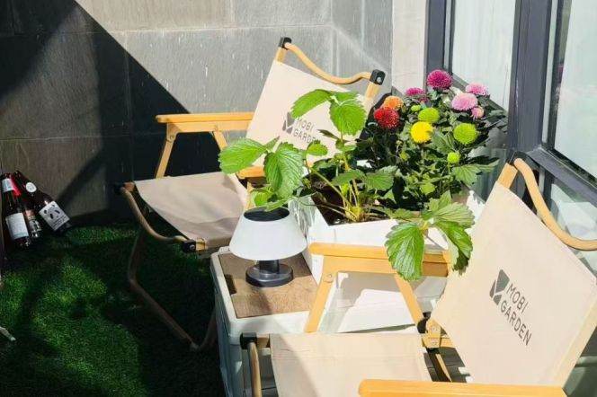 South Shanxi rd 1+1BR 2BATH with balcony