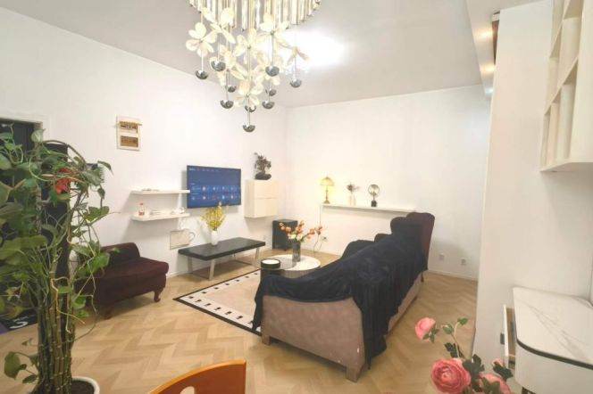 9.5k Nice 1Br Nr The Suzhou Creek Nr Jiangning Rd.line 13