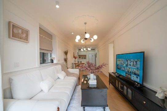  Fabulous 2br apt @Huangpu Line 8/10/14