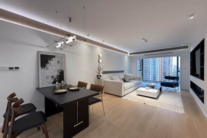 Well Renovated 2BR High-floor in Lianyang Community/Century Park