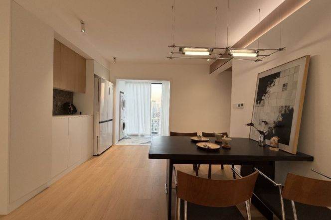 Well Renovated 2BR High-floor in Lianyang Community/Century Park
