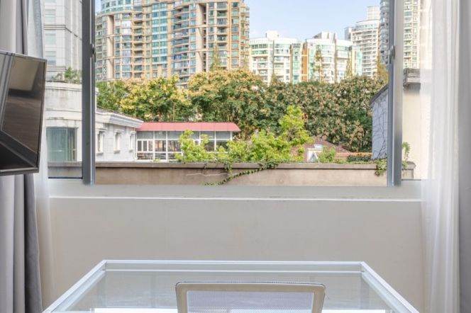 west nanjing rd. 1bed elevator 4th floor new lane house