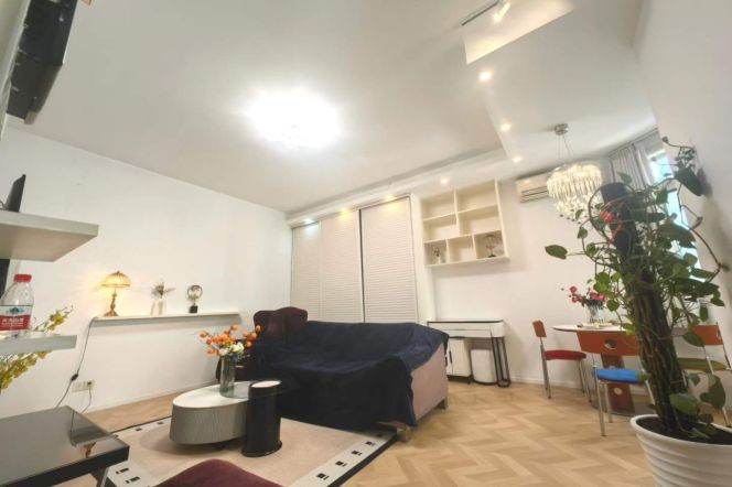 9.5k Nice 1Br Nr The Suzhou Creek Nr Jiangning Rd.line 13