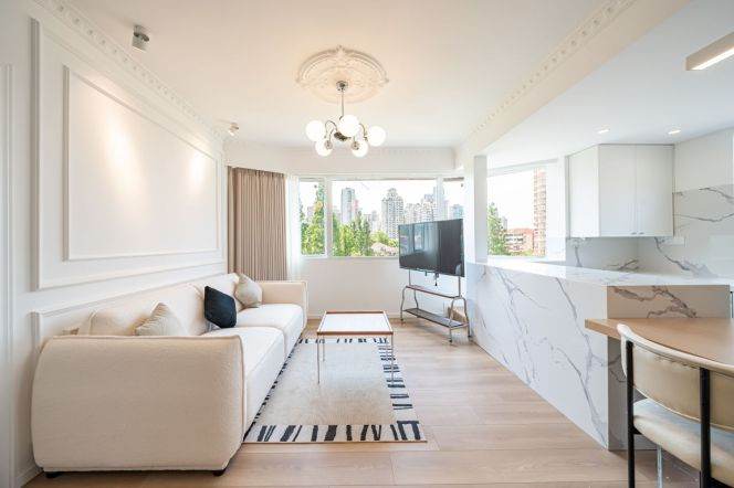 Spacious 3BR Duplex | High Floor with Panoramic Views | Near Jiangsu Road Metro