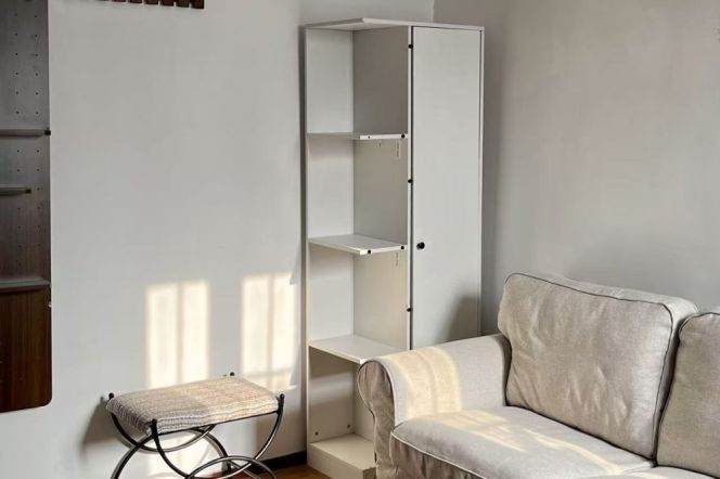 South Shanxi rd Jiashan Dapuqiao 1BR apartment